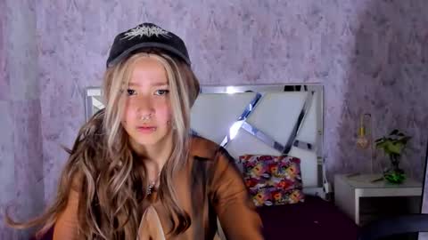 benny_wilson online show from September 30, 3:33 am