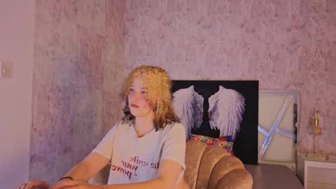 benny_wilson online show from November 27, 4:25 am