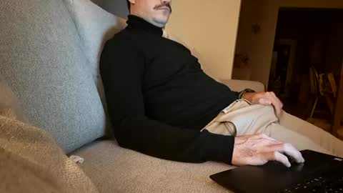 benoitgmx12 online show from November 15, 8:27 pm