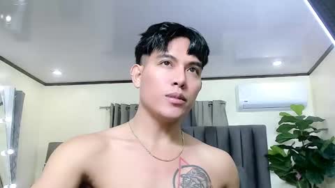 Snapshot of bentlyfuck chatting on November 3, 7:37 pm bentlyfuck online show from November 3, 7:37 pm