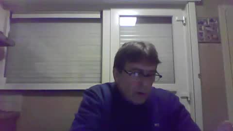 benx1000627634 online show from April 19, 9:39 pm