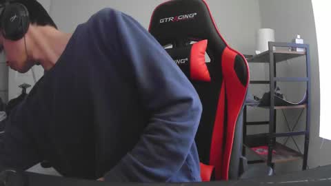 Snapshot of benx12123 chatting on November 9, 5:33 pm benx12123 online show from November 9, 5:33 pm