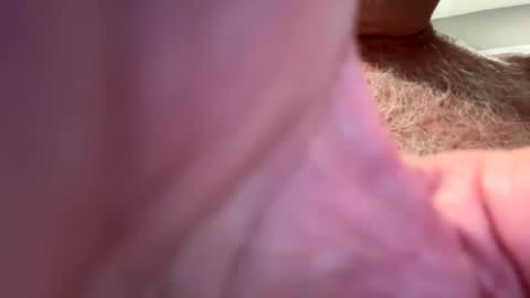 Snapshot of benz10001 chatting on November 3, 3:19 am benz10001 online show from November 3, 3:19 am