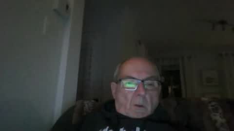 bernard1102 online show from September 17, 12:12 am