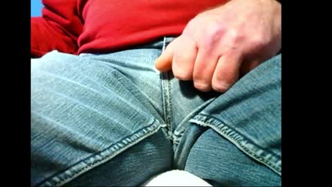 bernardo1968 online show from December 14, 11:59 am