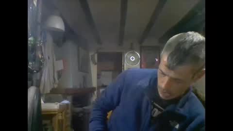 Snapshot of bernichaoss77 chatting on March 8, 5:43 pm bernichaoss77 online show from March 8, 5:43 pm