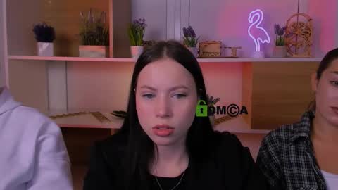 berry vibe online show from November 4, 12:48 pm