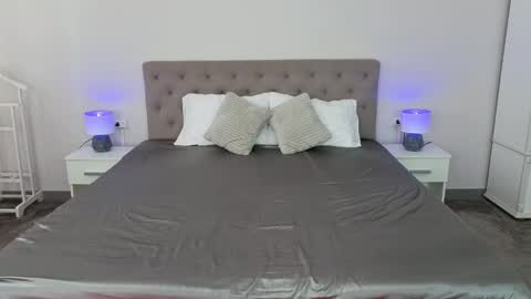 Violette online show from April 29, 6:17 am