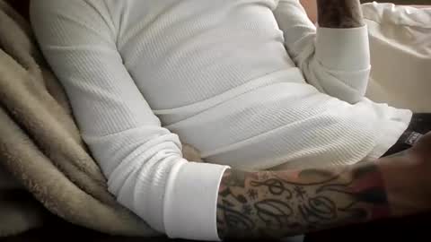 Snapshot of bertdollaz757 chatting on January 13, 3:26 pm ToxicPipe757 online show from January 13, 3:26 pm