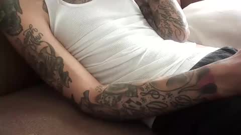 Snapshot of bertdollaz757 chatting on February 9, 8:45 pm ToxicPipe757 online show from February 9, 8:45 pm