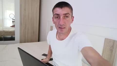 Alex and Victoria online show from September 26, 10:30 am