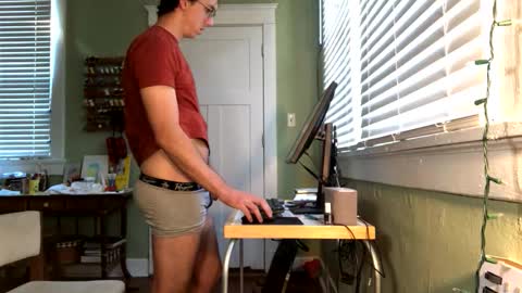 best_triam online show from September 29, 9:08 pm