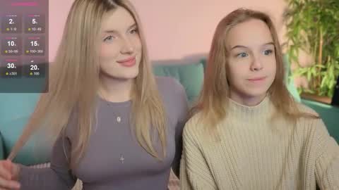 Snapshot of best_trip chatting on September 12, 2:17 pm Danny and Kira online show from September 12, 2:17 pm