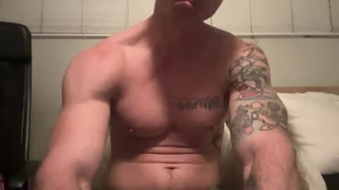 Snapshot of bestcoast35 chatting on November 2, 5:21 am Bestcoast3579 online show from November 2, 5:21 am