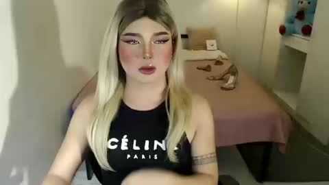 Snapshot of bestgirljulia chatting on September 23, 9:29 pm bestgirljulia online show from September 23, 9:29 pm