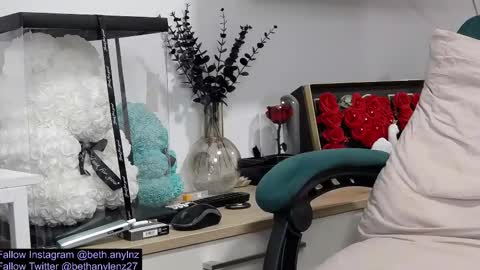 Snapshot of bethanylenz2 chatting on November 22, 9:14 pm bethanylenz2 online show from November 22, 9:14 pm