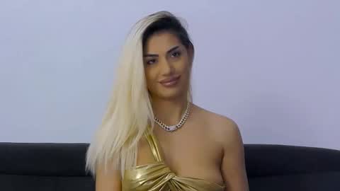 Snapshot of bethierusse chatting on October 26, 5:57 am bethierusse online show from October 26, 5:57 am