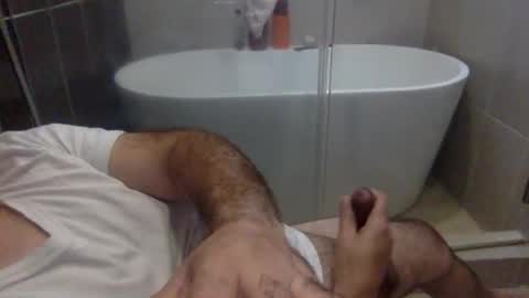 Snapshot of betoooox chatting on December 21, 4:14 pm Virtual Gentleman online show from December 21, 4:14 pm