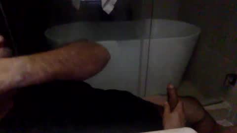 Snapshot of betoooox chatting on October 7, 9:06 am Virtual Gentleman online show from October 7, 9:06 am