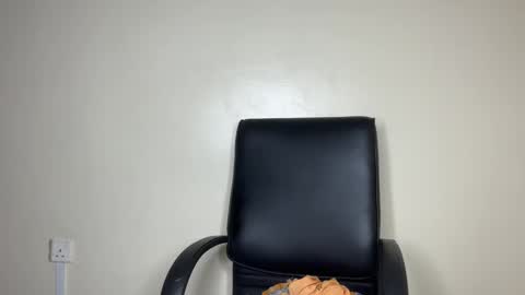 Snapshot of betty_fire_ chatting on January 27, 5:47 am Adah online show from January 27, 5:47 am