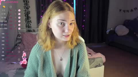 Snapshot of betty_witchy chatting on December 26, 4:10 am Dory make me happier online show from December 26, 4:10 am