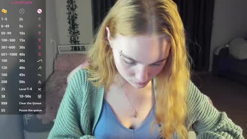 Snapshot of betty_witchy chatting on January 21, 1:08 am Dory make me happier online show from January 21, 1:08 am