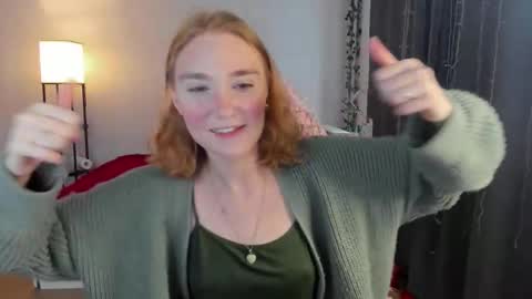 Snapshot of betty_witchy chatting on October 5, 2:32 am Dory make me happier online show from October 5, 2:32 am