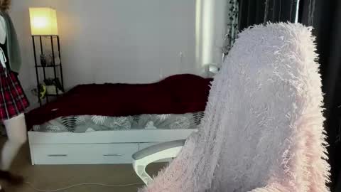 Snapshot of betty_witchy chatting on November 30, 3:43 am Dory make me happier online show from November 30, 3:43 am