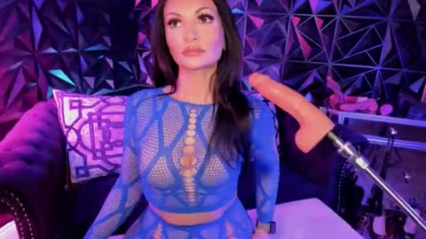 NatashaxoBangs online show from March 26, 9:42 pm