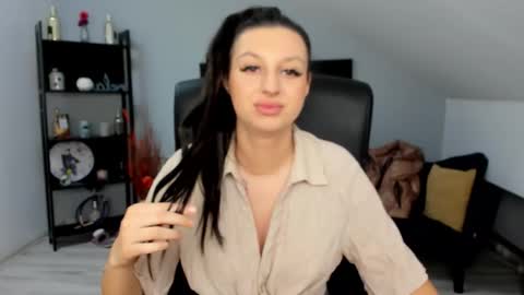 Snapshot of bettyjamess chatting on November 7, 5:07 am bettyjamess online show from November 7, 5:07 am