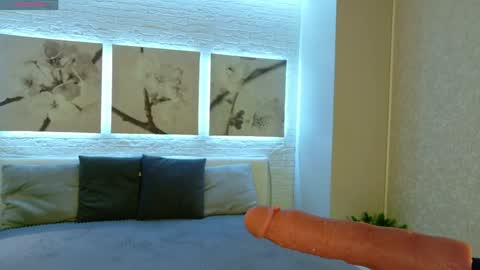 Betty online show from April 25, 8:17 pm