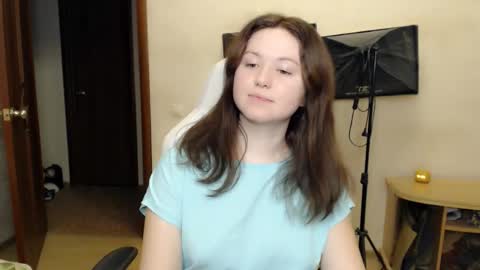 Betty online show from October 21, 8:42 pm