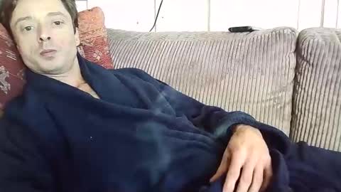 Snapshot of beukenstein chatting on November 9, 11:30 am . online show from November 9, 11:30 am