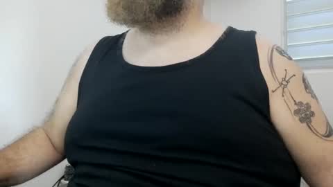 Snapshot of beyakoso72 chatting on December 1, 7:58 pm Beyakoso online show from December 1, 7:58 pm