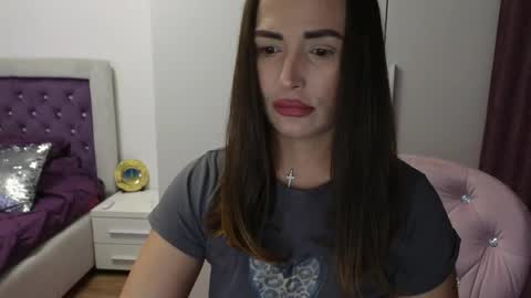   BeyonceDoll       Twitter DollBeyonce    online show from March 23, 8:13 pm