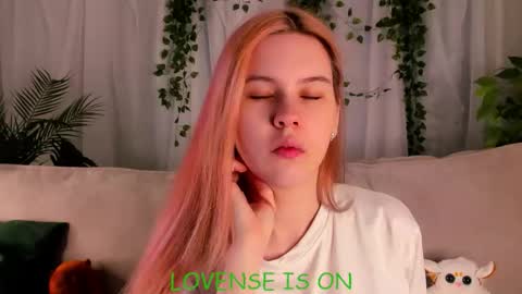 Eliz online show from October 10, 1:59 am