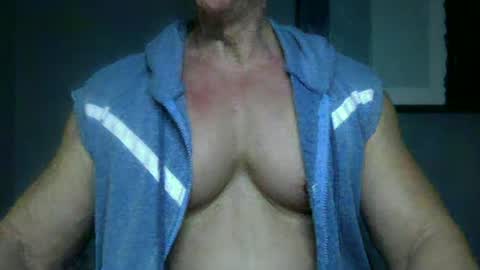 Snapshot of bgdkmuscleguy chatting on January 22, 2:04 am BGDKMUSCLEGUY - SELECTED BY CHATURBATE AS A TOP BROADCASTER FOR 2023 online show from January 22, 2:04 am