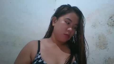 Snapshot of bhubbles chatting on February 16, 12:23 pm bhubbles online show from February 16, 12:23 pm