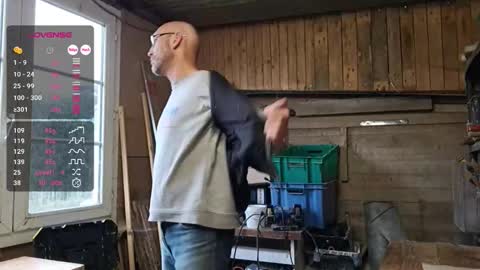 My name is David and if you like public exhibitions you wont be disappointed with me LoL - My favorite vibes is 44  online show from October 26, 2:23 pm