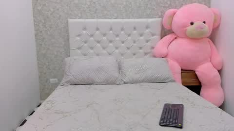 Snapshot of bianca_1035 chatting on February 20, 10:48 pm Bian online show from February 20, 10:48 pm