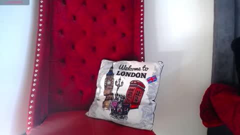 Snapshot of bianca_antonelli chatting on December 15, 1:15 pm Bianca Antonelli online show from December 15, 1:15 pm