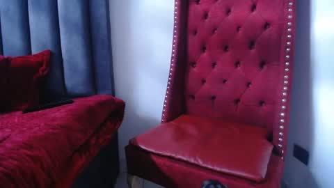 Snapshot of bianca_antonelli chatting on January 17, 12:43 pm Bianca Antonelli online show from January 17, 12:43 pm