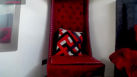 Snapshot of bianca_antonelli chatting on February 2, 12:48 pm Bianca Antonelli online show from February 2, 12:48 pm