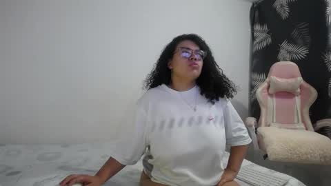 Snapshot of bianca_boobs chatting on November 7, 9:31 am Bianca Tuesday to Sunday from 2am to 6am UTC-5 online show from November 7, 9:31 am