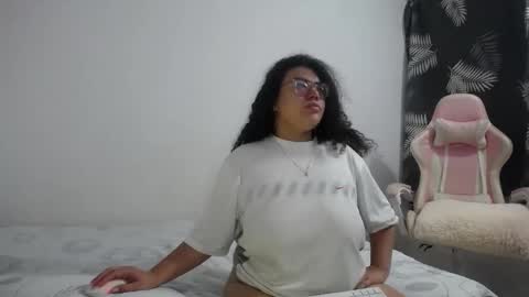 Snapshot of bianca_boobs chatting on November 19, 10:15 am Bianca Tuesday to Sunday from 2am to 6am UTC-5 online show from November 19, 10:15 am