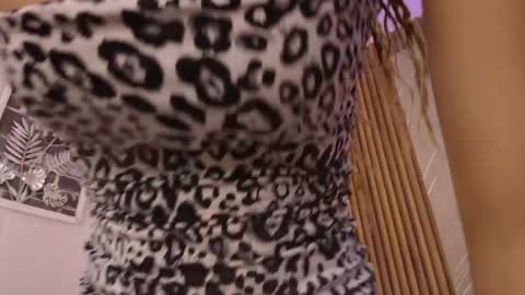 Snapshot of biancaa__18 chatting on April 28, 7:30 pm biancaa__18 online show from April 28, 7:30 pm