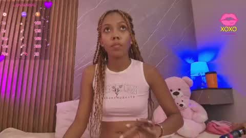 Snapshot of biancaa__18 chatting on May 2, 7:41 pm biancaa__18 online show from May 2, 7:41 pm