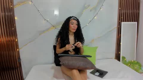 biancarose1_ online show from January 8, 12:29 pm