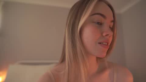 Snapshot of bibi_it_is chatting on October 5, 1:26 am Bibi online show from October 5, 1:26 am