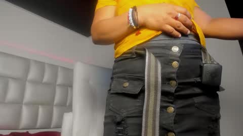 bibiana_js_ online show from October 1, 12:00 pm